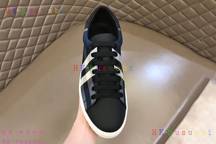 NEW  버버리 스니커즈 신상 BB  4415503