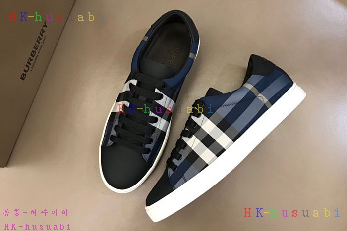 NEW  버버리 스니커즈 신상 BB  4415503