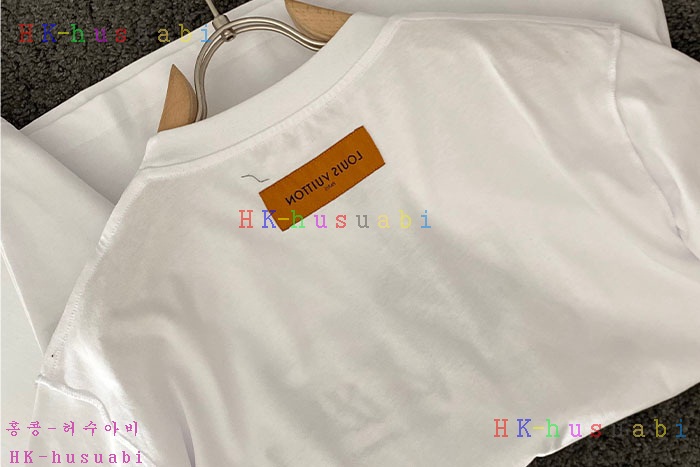 NEW 루이비통 반팔티 신상 LV 111422