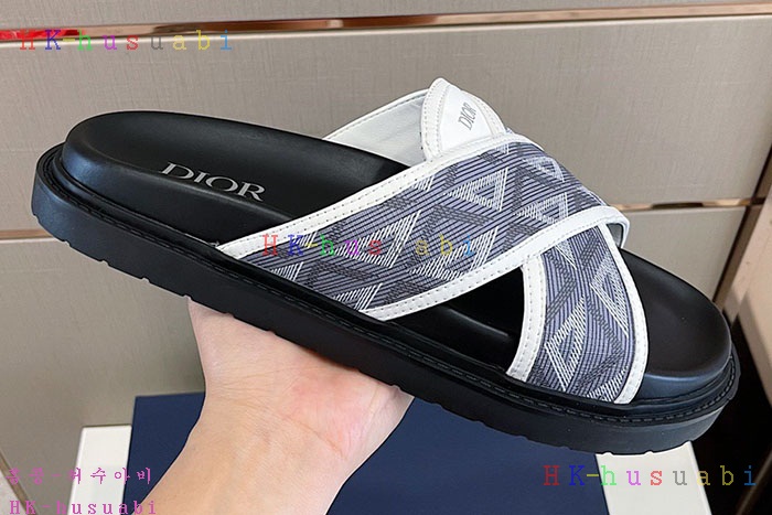 NEW 디올 샌들 신상 DR 421607