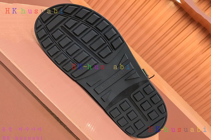 NEW 발렌시아가 샌들 신상 B 6625001