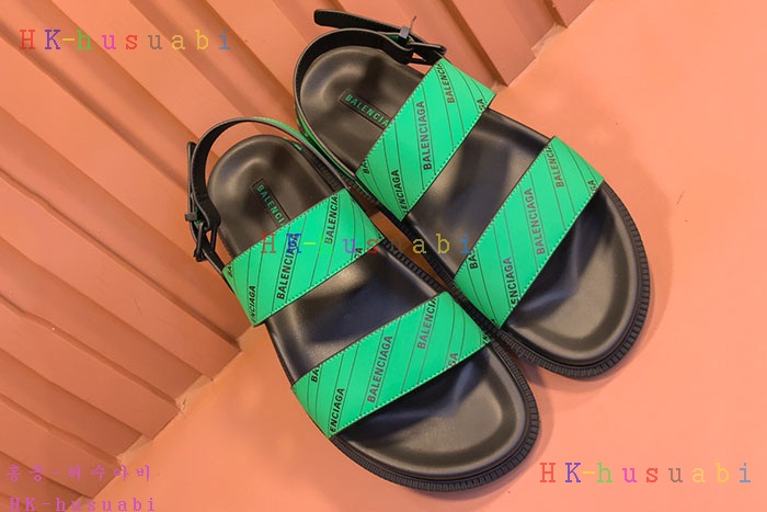 NEW 발렌시아가 샌들 신상 B 6625001