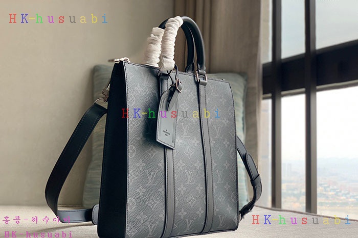 ★미러급★루이비통 삭 플라 크로스 M46098