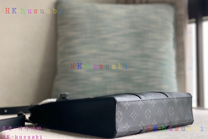 ★미러급★루이비통 삭 플라 크로스 M46098