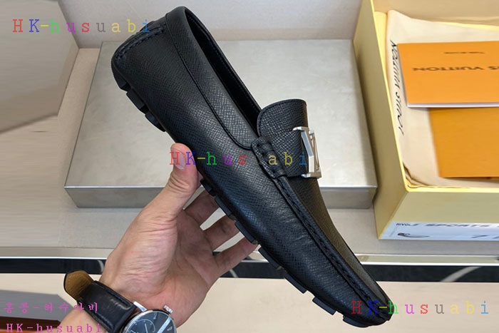 NEW 루이비통 신발 신상 LV 705524