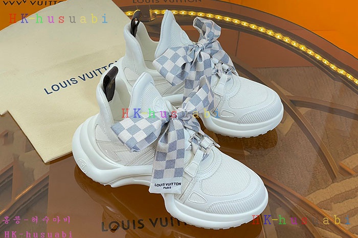 NEW 루이비통 스니커즈 신상 LV 663512