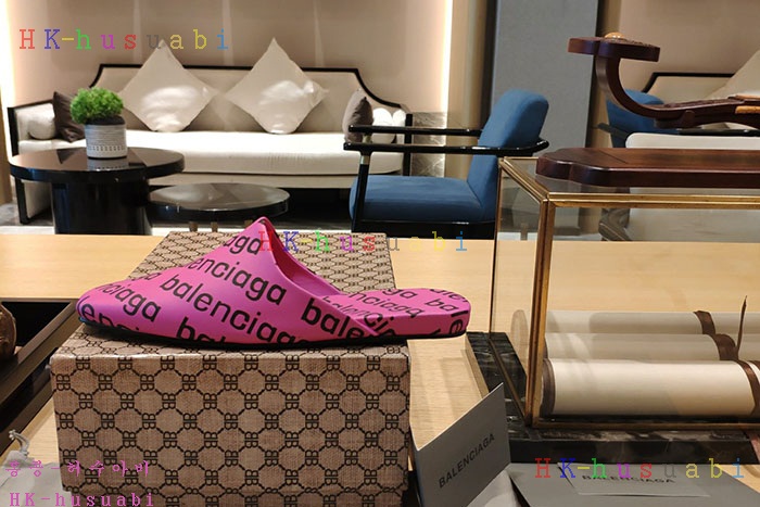 NEW 발렌시아가 신발 신상 B 995332