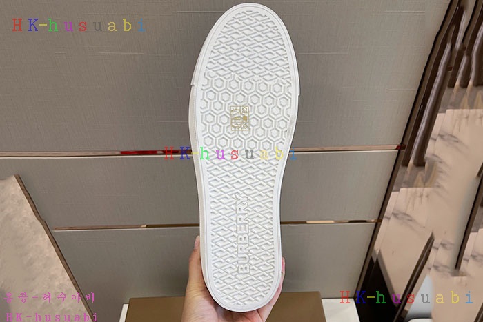 NEW 버버리 스니커즈 신상 BB 924116
