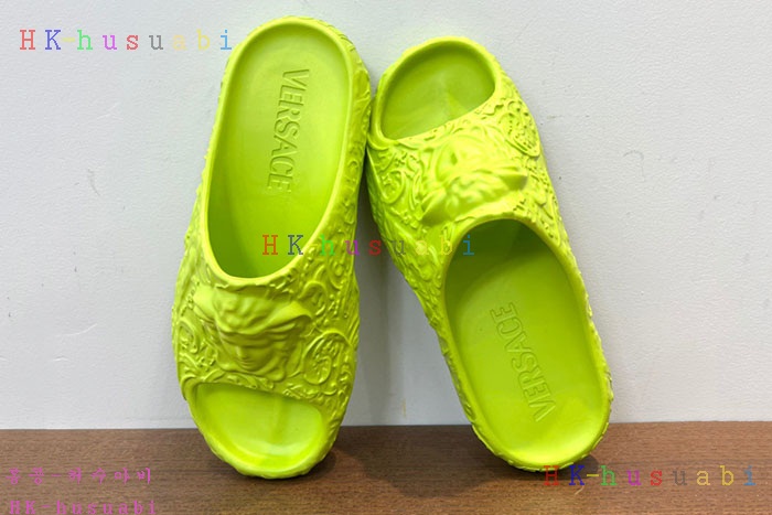 NEW 베르사체 샌들 신상 V 4241112