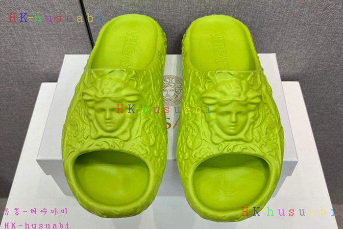 NEW 베르사체 샌들 신상 V 4241112