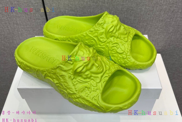 NEW 베르사체 샌들 신상 V 4241112