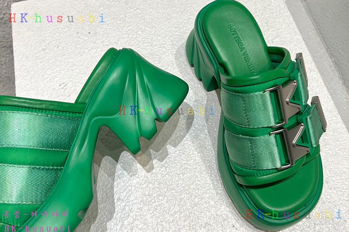 NEW 보테가베네타 샌들 신상 BV 950021