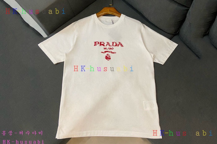NEW 프라다 반팔티 신상 P555225