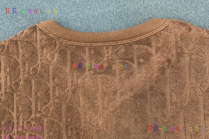 NEW 디올 반팔티 신상 DR 552517