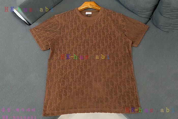 NEW 디올 반팔티 신상 DR 552517