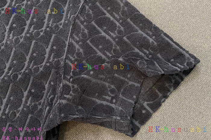 NEW 디올 반팔티 신상 DR 552519