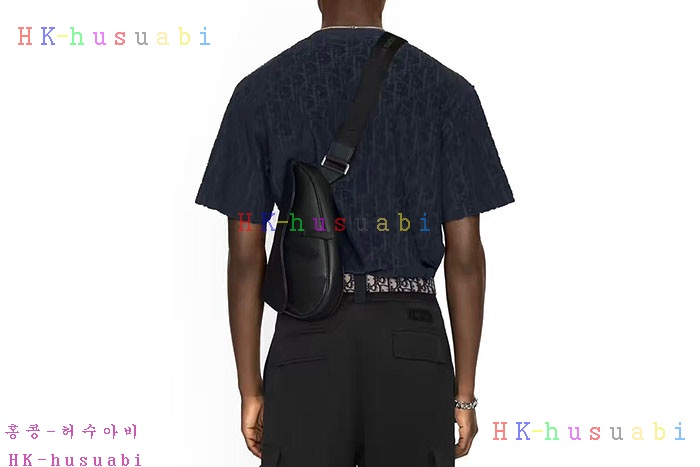 NEW 디올 반팔티 신상 DR 552519