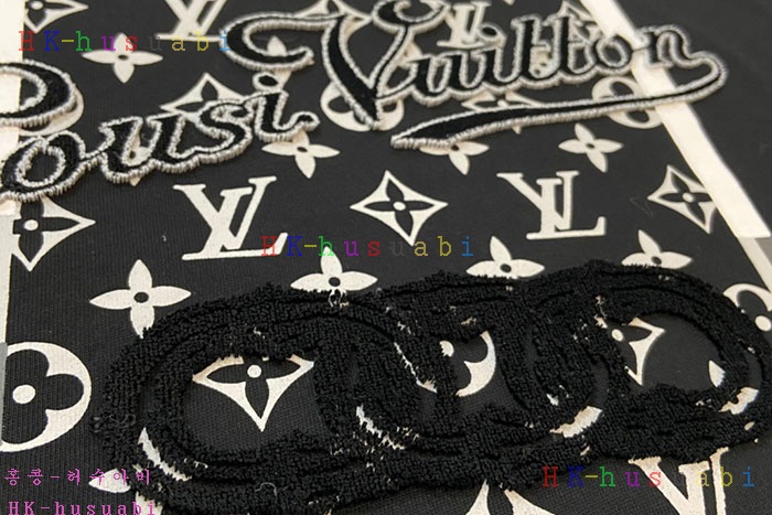 NEW 루이비통 반팔티 신상 LV 4488547