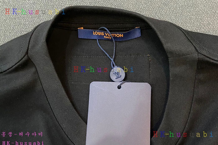 NEW 루이비통 반팔티 신상 LV 4488547