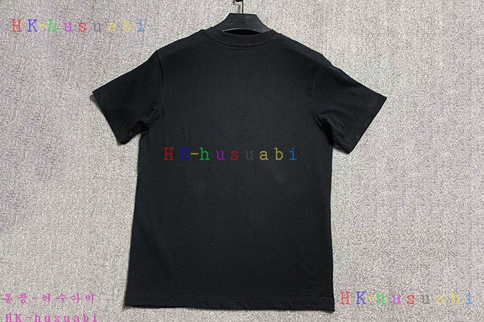NEW 알마니 반팔티 신상 A 2233022