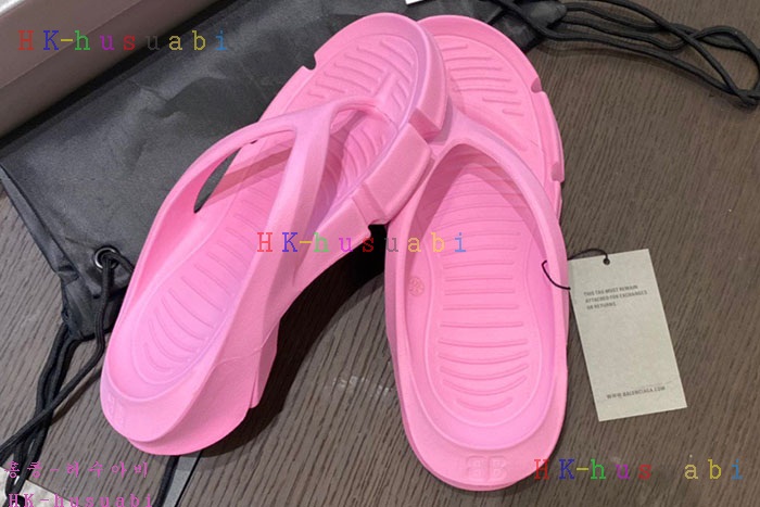 NEW 발렌시아가 샌들 신상 B 552500