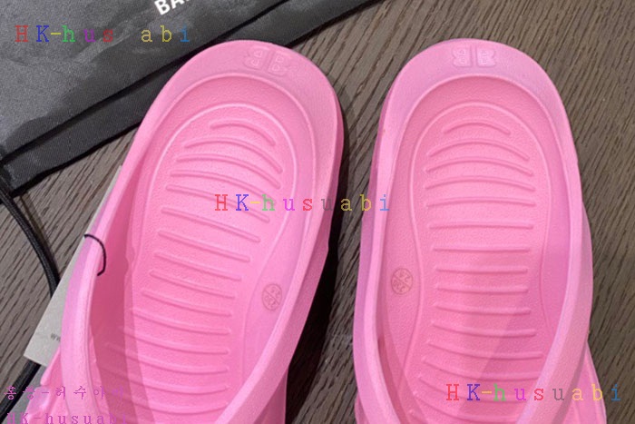 NEW 발렌시아가 샌들 신상 B 552500