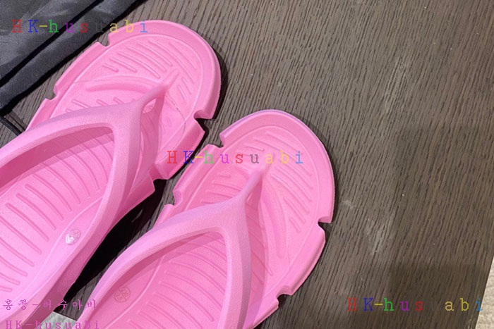 NEW 발렌시아가 샌들 신상 B 552500