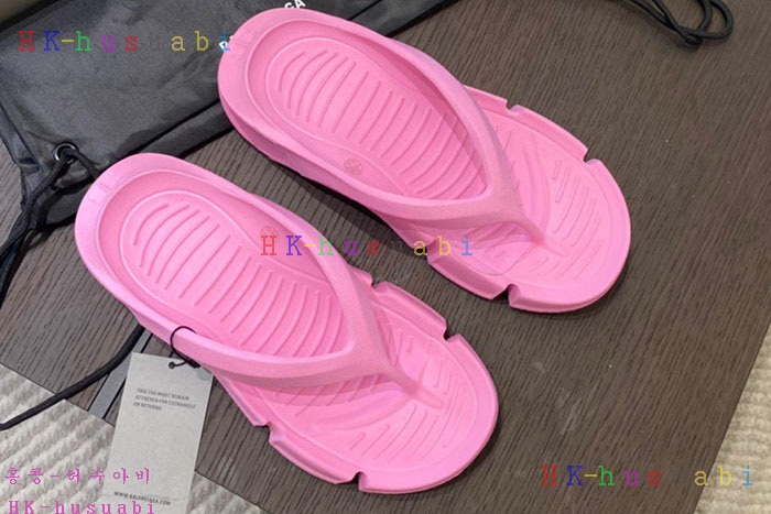 NEW 발렌시아가 샌들 신상 B 552500