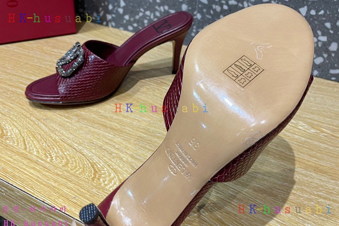 NEW 발렌티노 샌들 신상 V 1010918