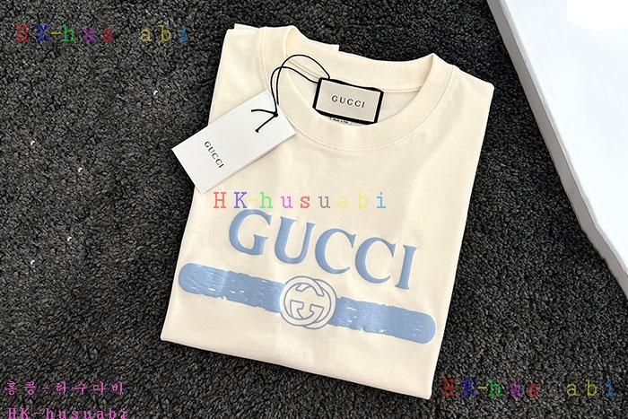 NEW 구찌 반팔티 신상 GU 4425007