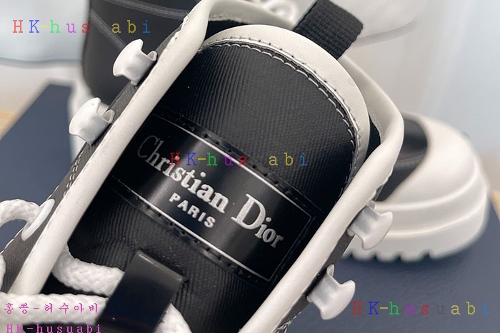 NEW 디올 신발 신상 DR 8444101