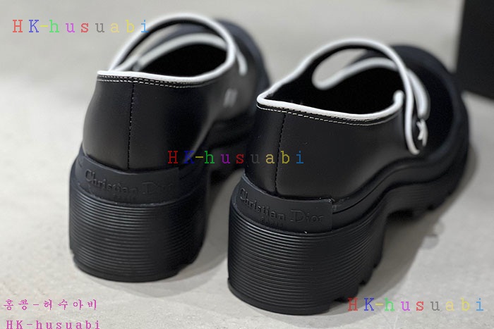 NEW 디올 신발 신상 DR 2220401