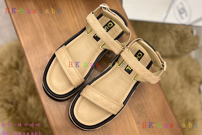 NEW 샤넬 샌들 신상 C 525706