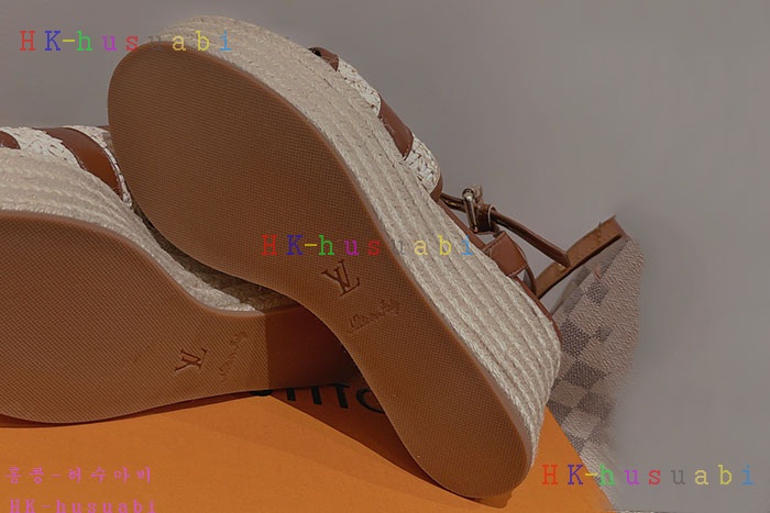 NEW 루이비통 샌들 신상 LV 7240014