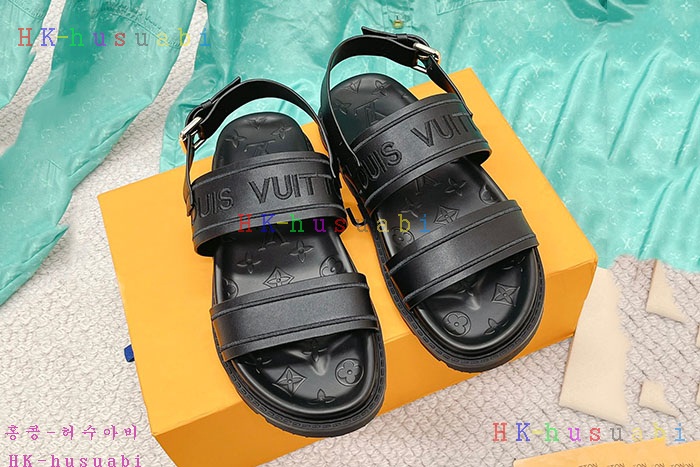 NEW 루이비통 샌들 신상 LV 7255511