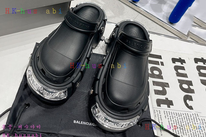 NEW 발렌시아가 신발 신상 B 8240114