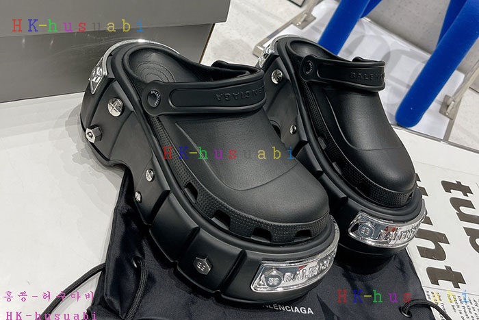 NEW 발렌시아가 신발 신상 B 8240114