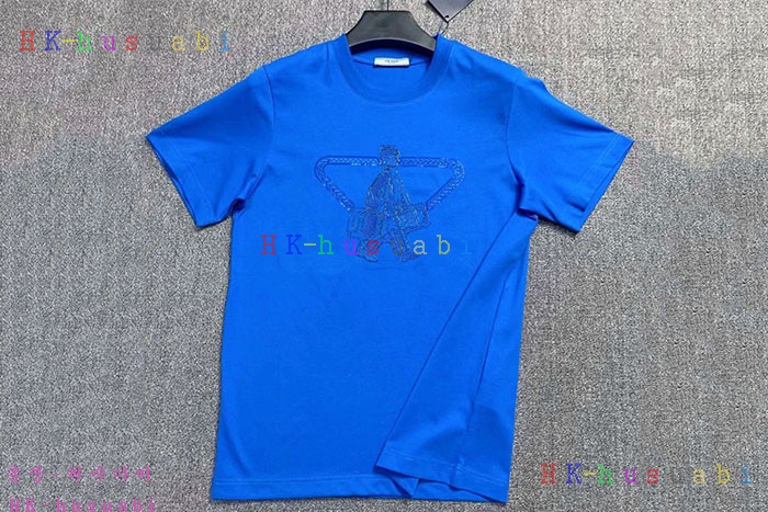 NEW 프라다 반팔티 신상 P 628004