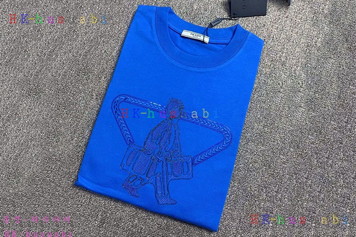 NEW 프라다 반팔티 신상 P 628004