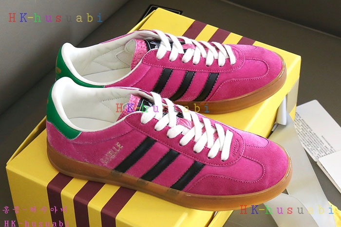 NEW 구찌 스니커즈 신상 GU 552407