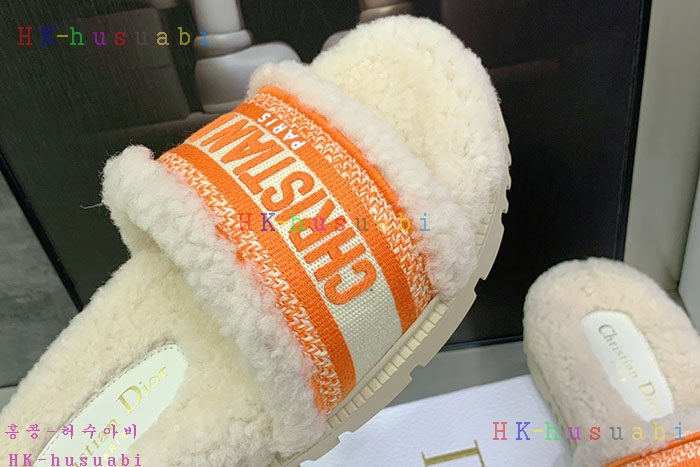 NEW 디올 신발 신상 DR 824554