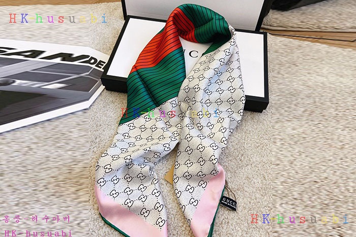 NEW 구찌 스카프 신상 GU 885222