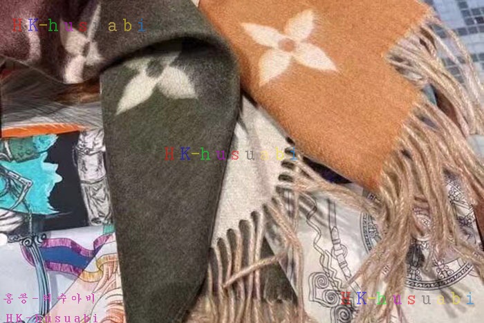 NEW 루이비통 스카프 신상 LV 885224