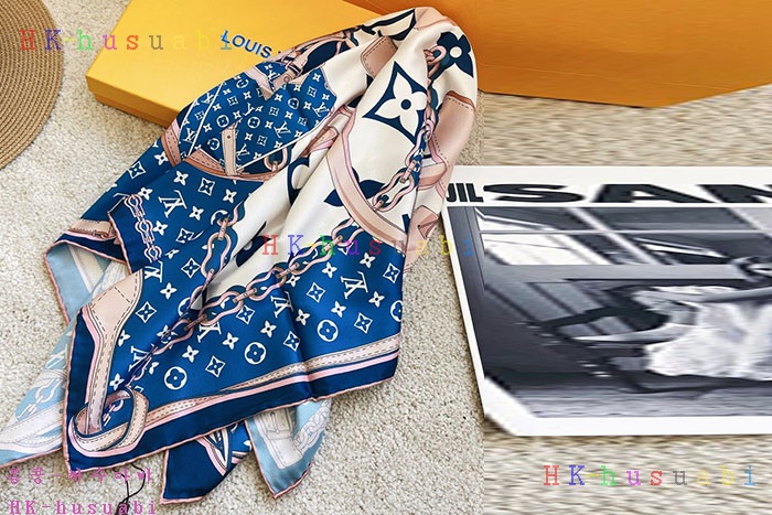 NEW 루이비통 스카프 신상 LV 885220