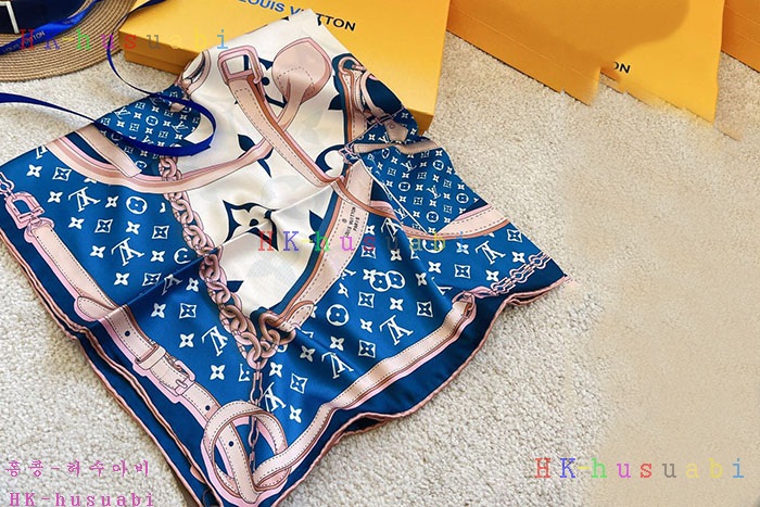 NEW 루이비통 스카프 신상 LV 885220