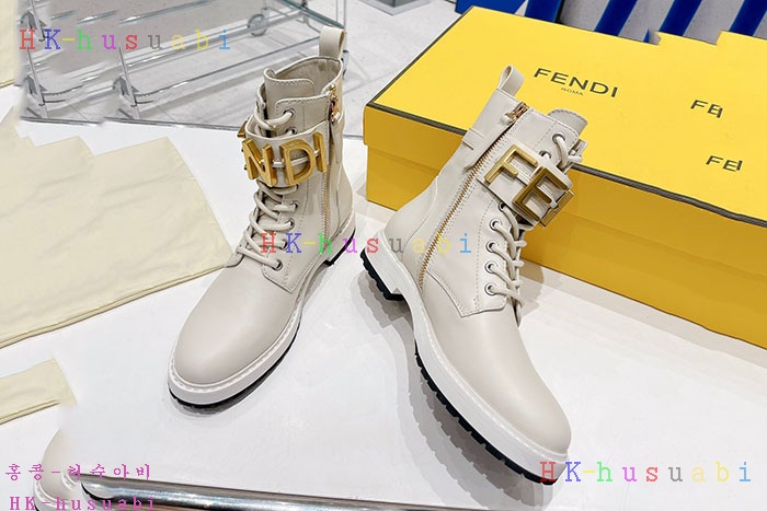 NEW 펜디 부츠 신상 FD 4140003