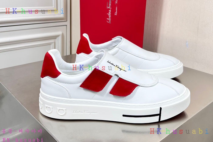 NEW 페라가모 스니커즈 신상 F 965340