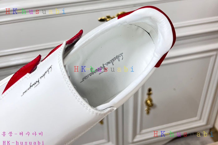 NEW 페라가모 스니커즈 신상 F 965340