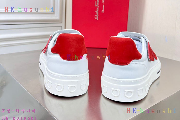 NEW 페라가모 스니커즈 신상 F 965340