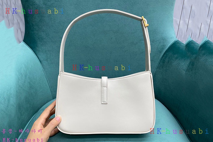 ★미러급★입생로랑 가죽 le5A7 모노그램 호보 숄더백 657228-6